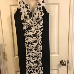 White House Black Market Instantly Slimming Dress